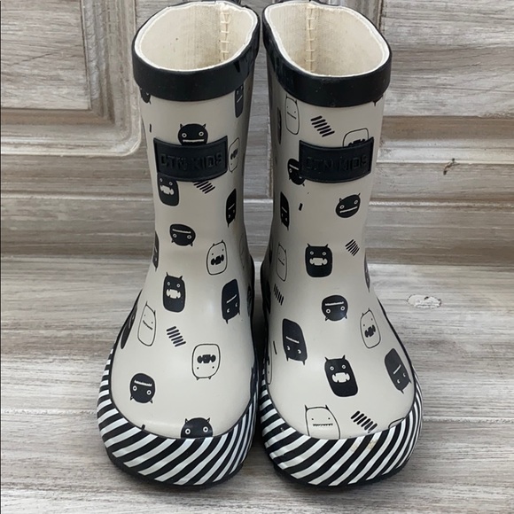 cotton on rain boots